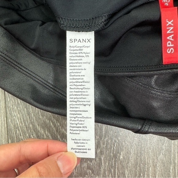 SPANX Faux Leather Moto Leggings Black Size Small Petite NWT - Picture 10 of 15